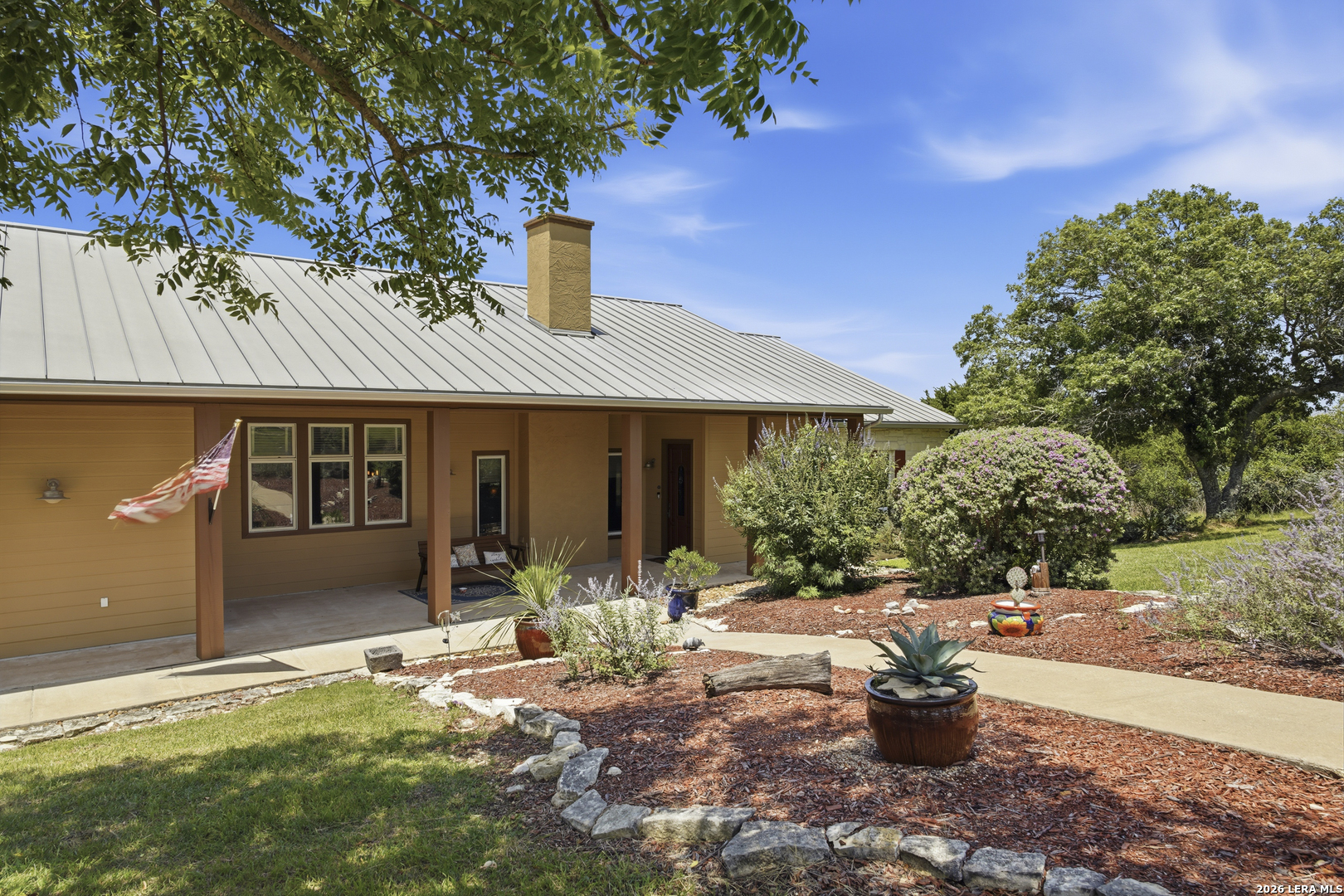 165 Settlers, ,  78013 — photo 1