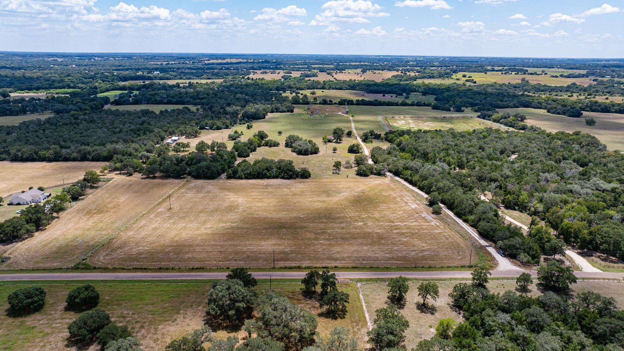 2210 Hermis, Schulenburg, TX 78956 — photo 1