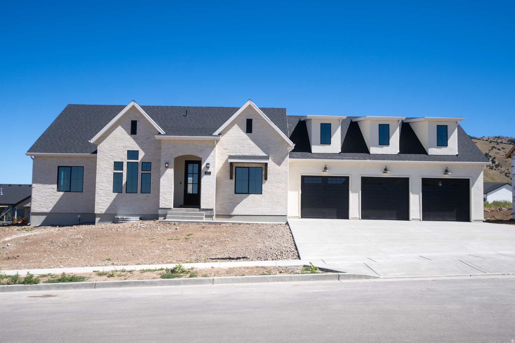 1125 E CENTER ST, Hyde Park, UT 84318 — photo 1