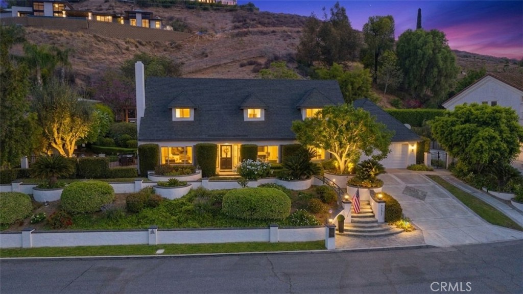 2552 Sunset, Riverside, CA 92506 — photo 1