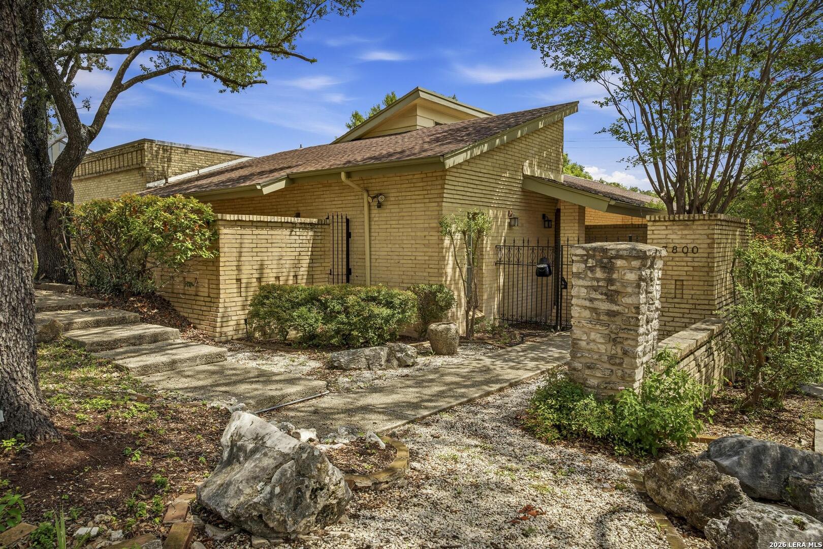 3800 Songbird Ln, ,  78229 — photo 1