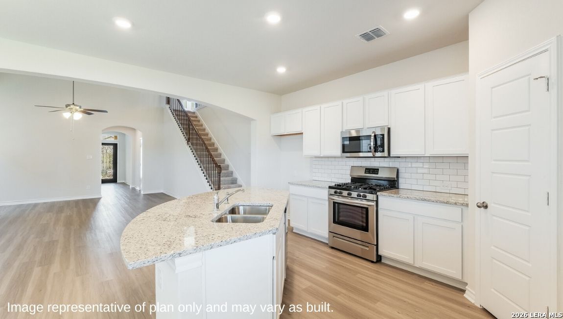 135 Hazel Peak, ,  78006 — photo 1