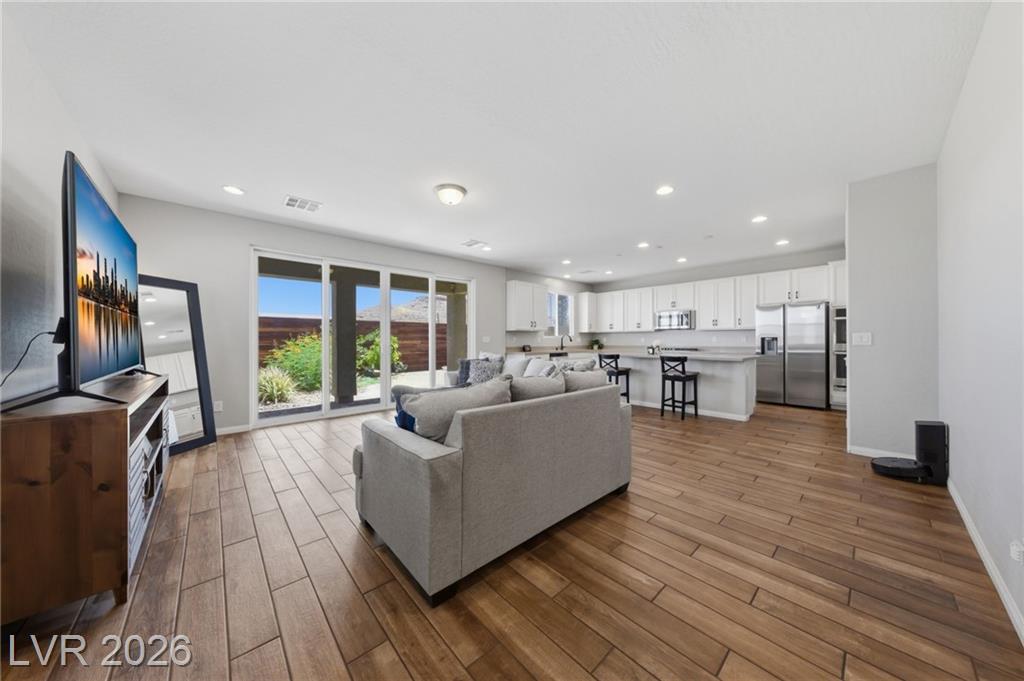 7547  Tinley Creek Avenue, Las Vegas, NV 89113 — photo 1