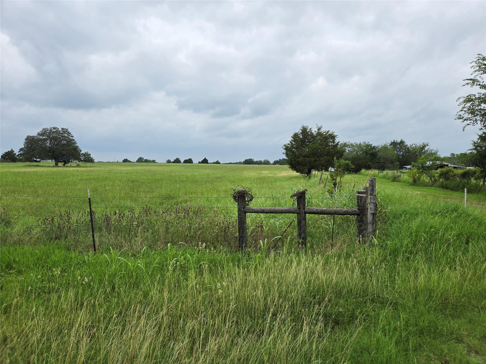 109 Prairie, Elgin, TX 78621 — photo 1