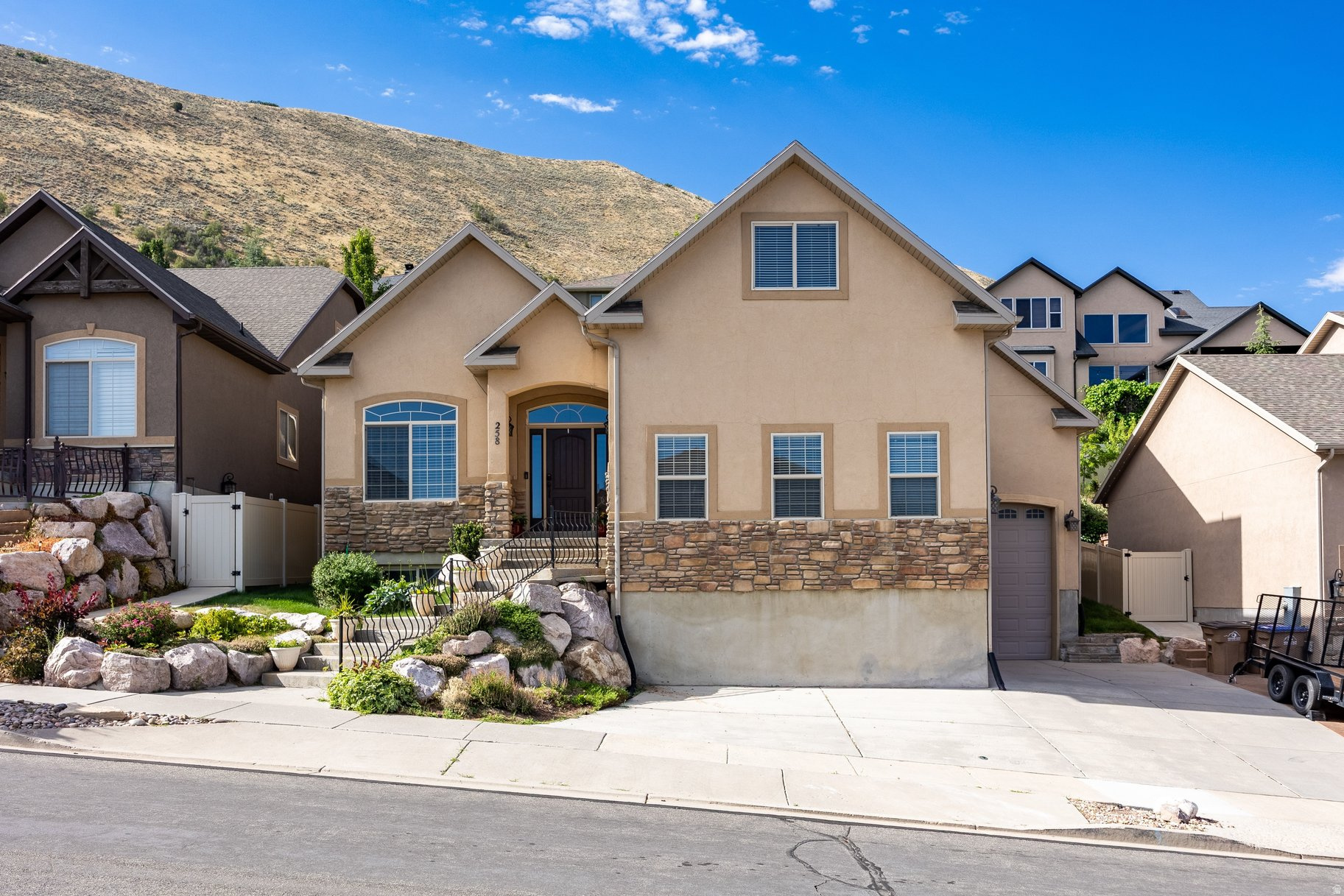 258 E RED LEAF DR, Draper, UT 84020 — photo 1