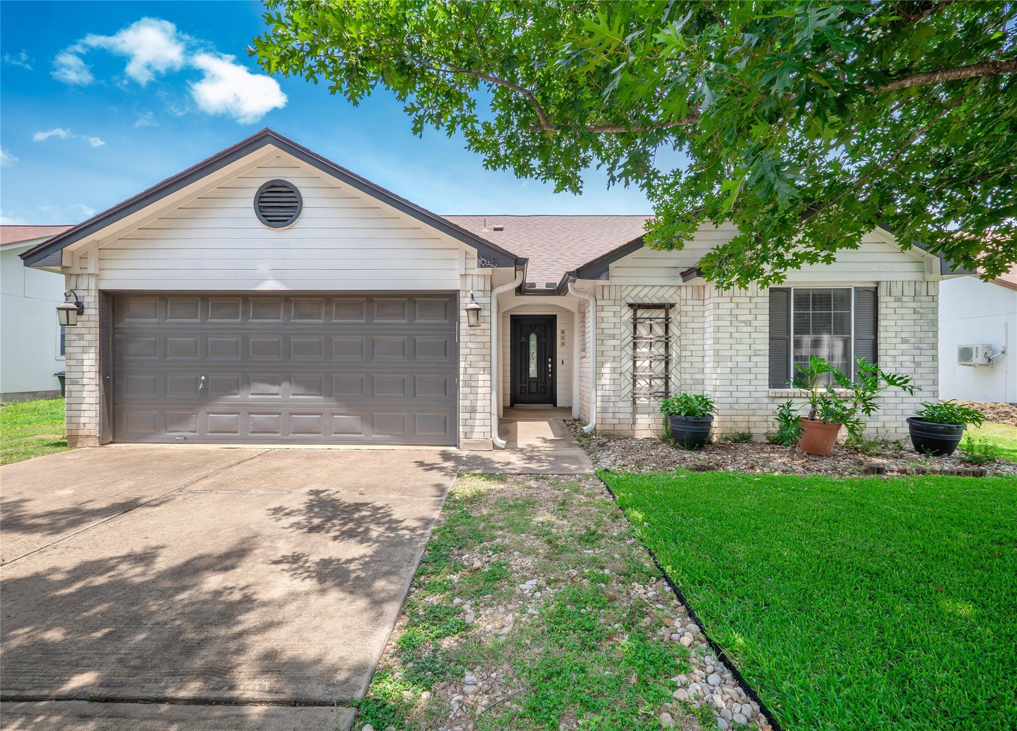 815 Lantana, Leander, TX 78641 — photo 1