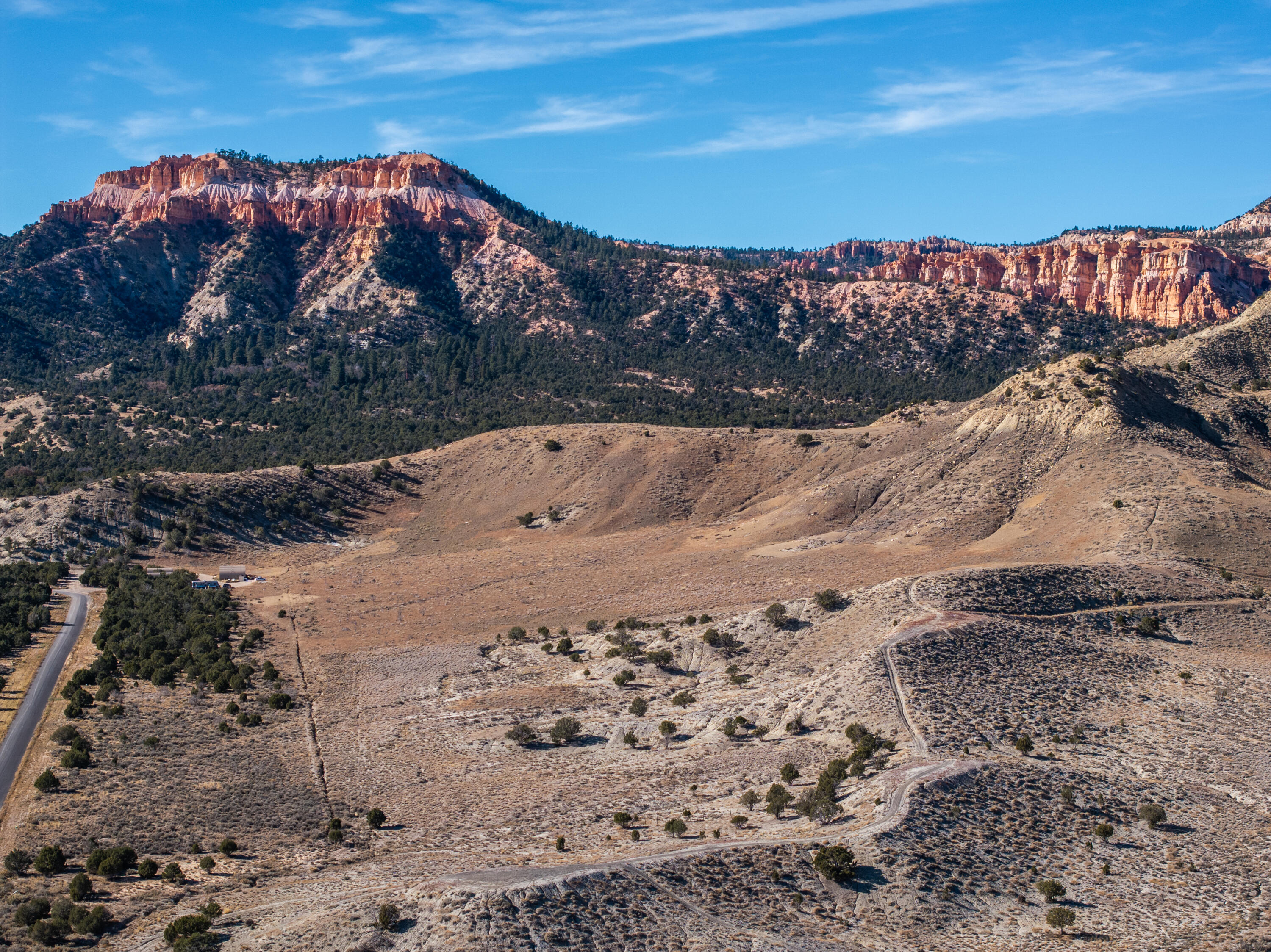 1040 W Under The Rim RD, Tropic, UT 84776