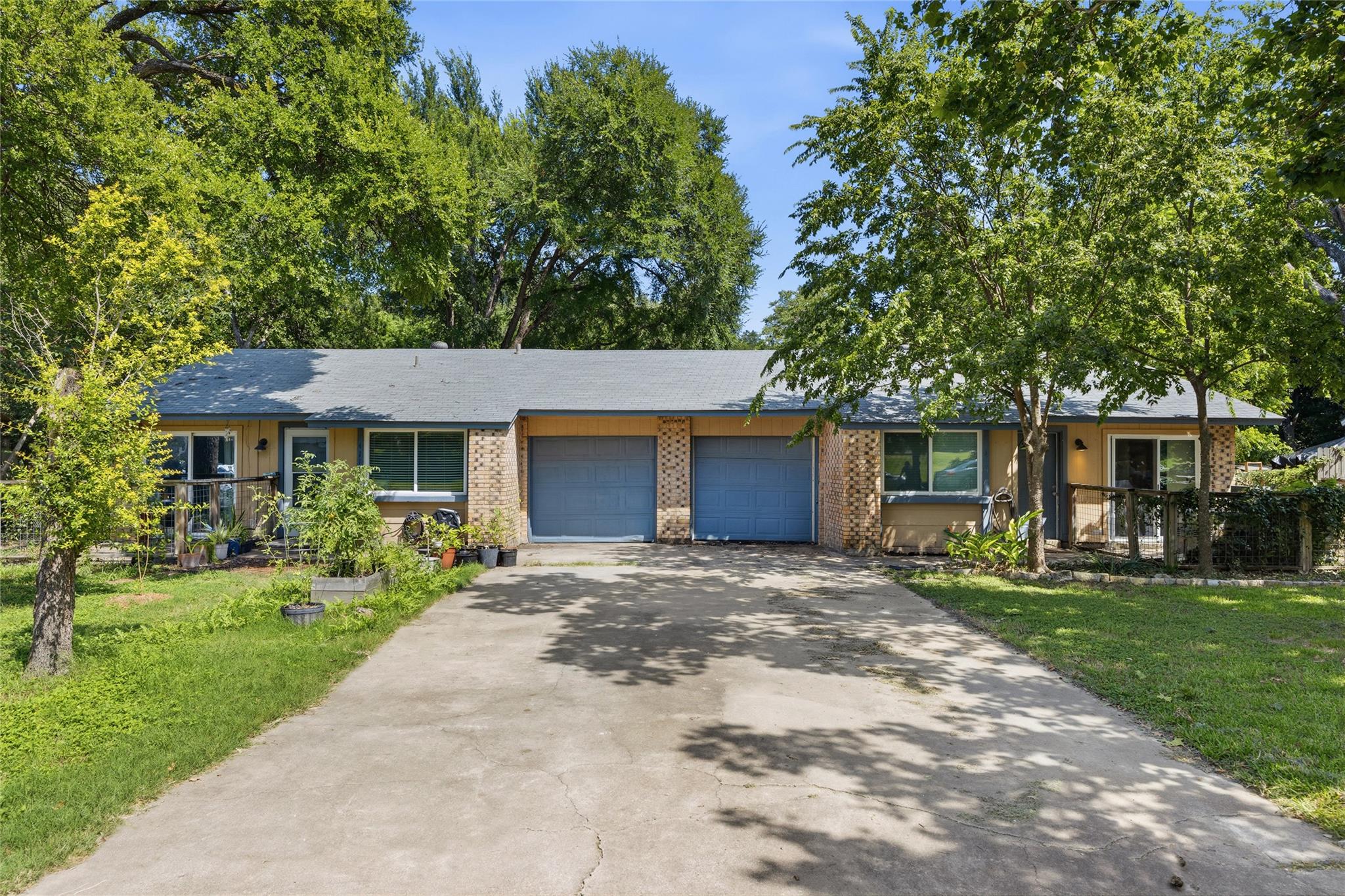 409/411 Lake Creek, Round Rock, TX 78664 — photo 1