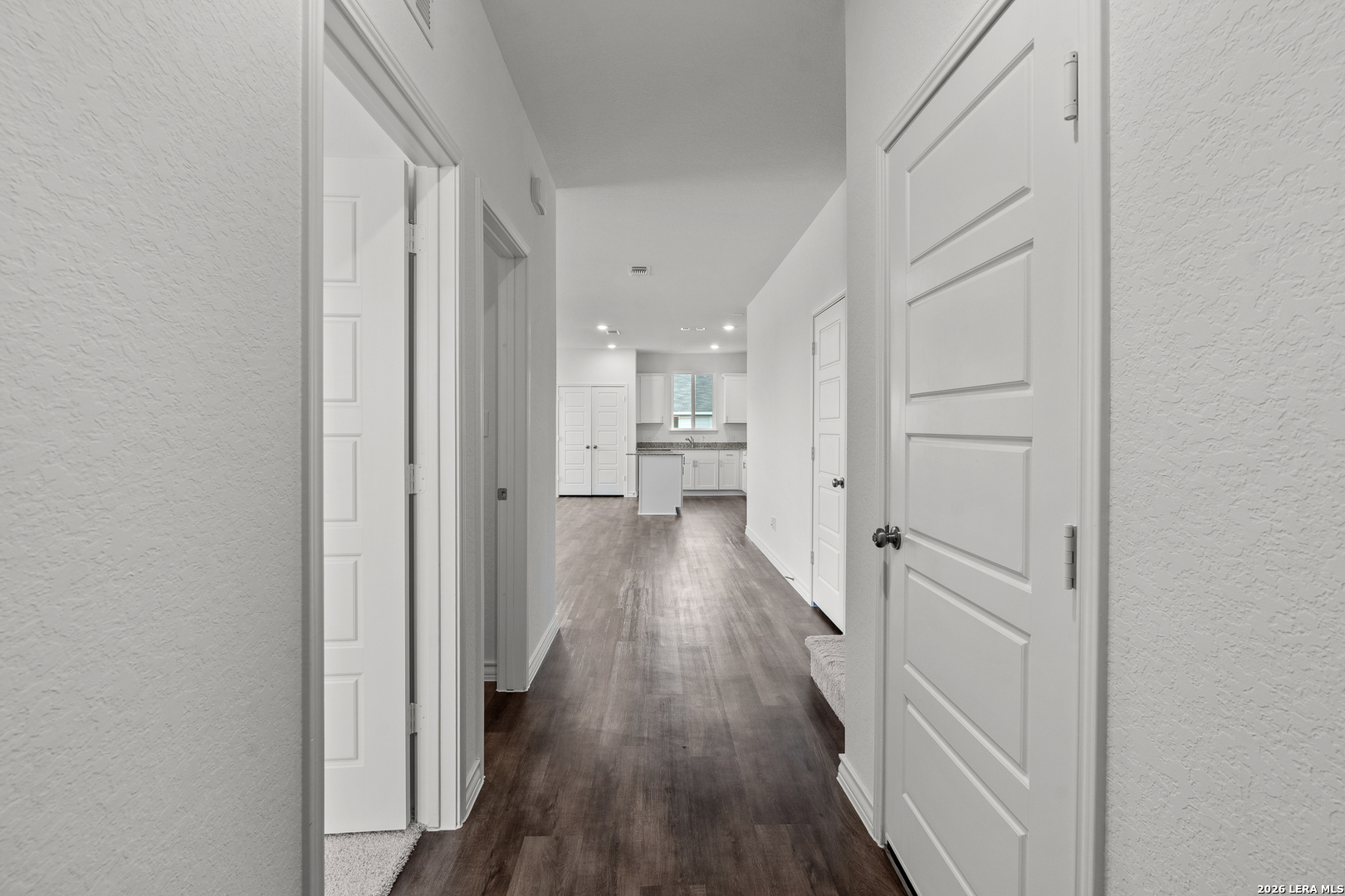 1230 Los Mochis Avenue, ,  78109 — photo 1