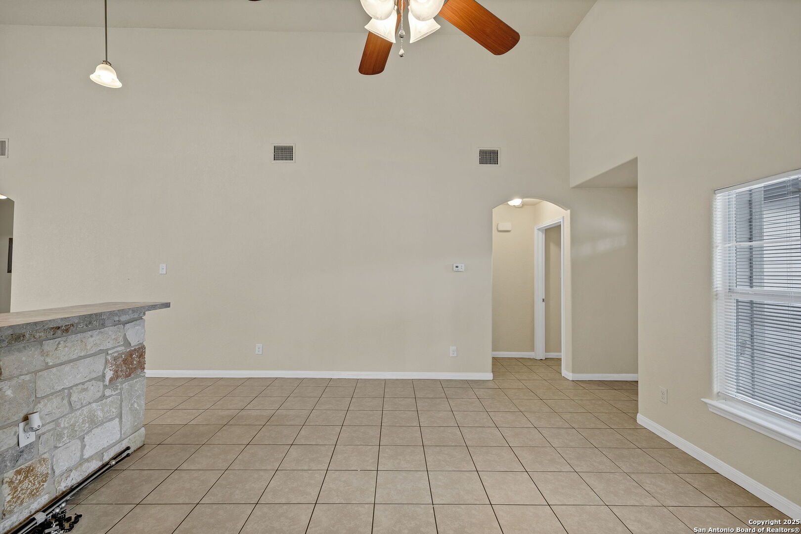 1232 Eastview Dr, ,  78133 — photo 1