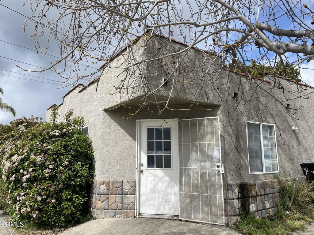 221 E Santa Paula Street, Santa Paula, CA 93060 — photo 1