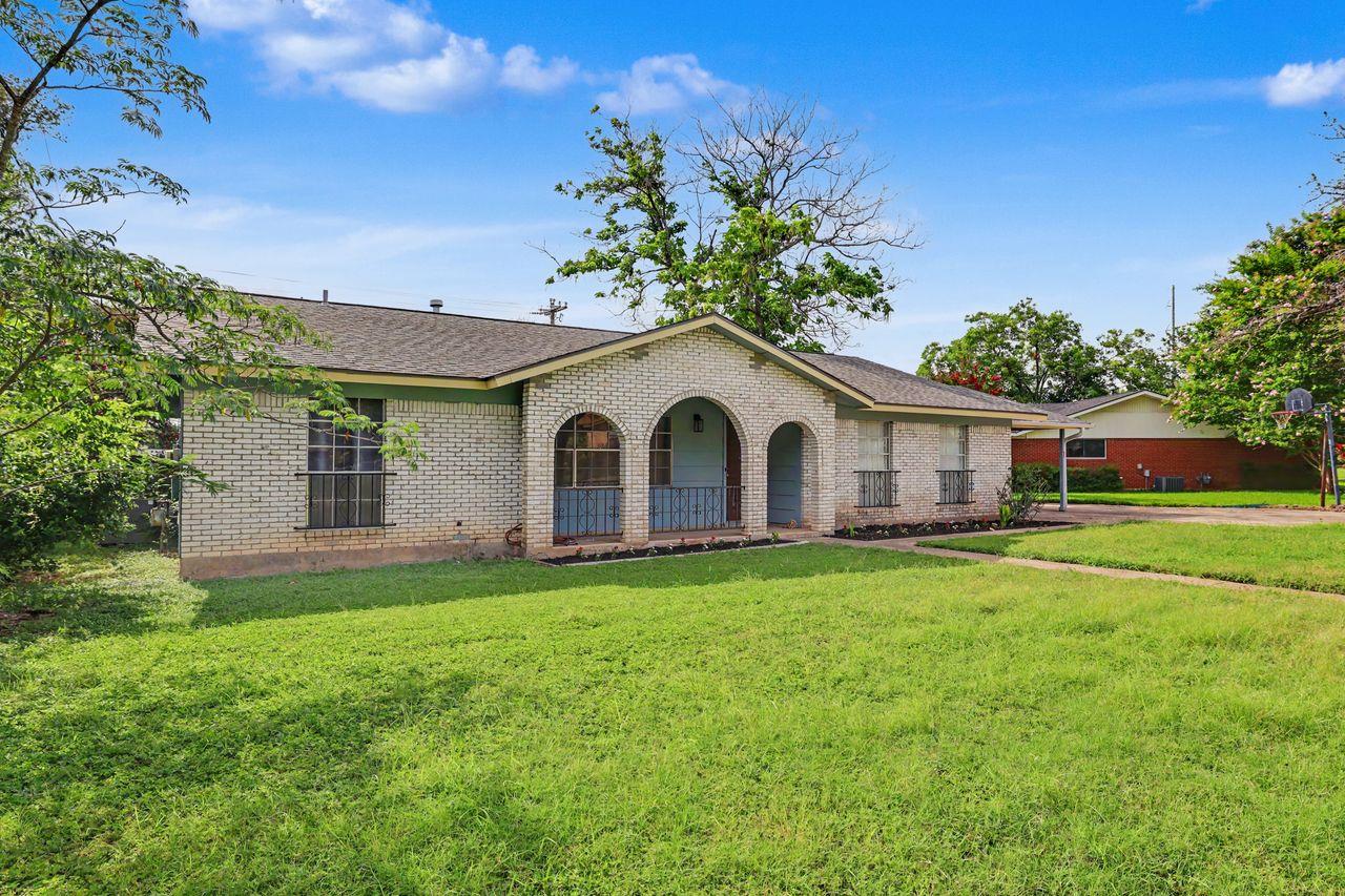 1811 Terry, Georgetown, TX 78628 — photo 1