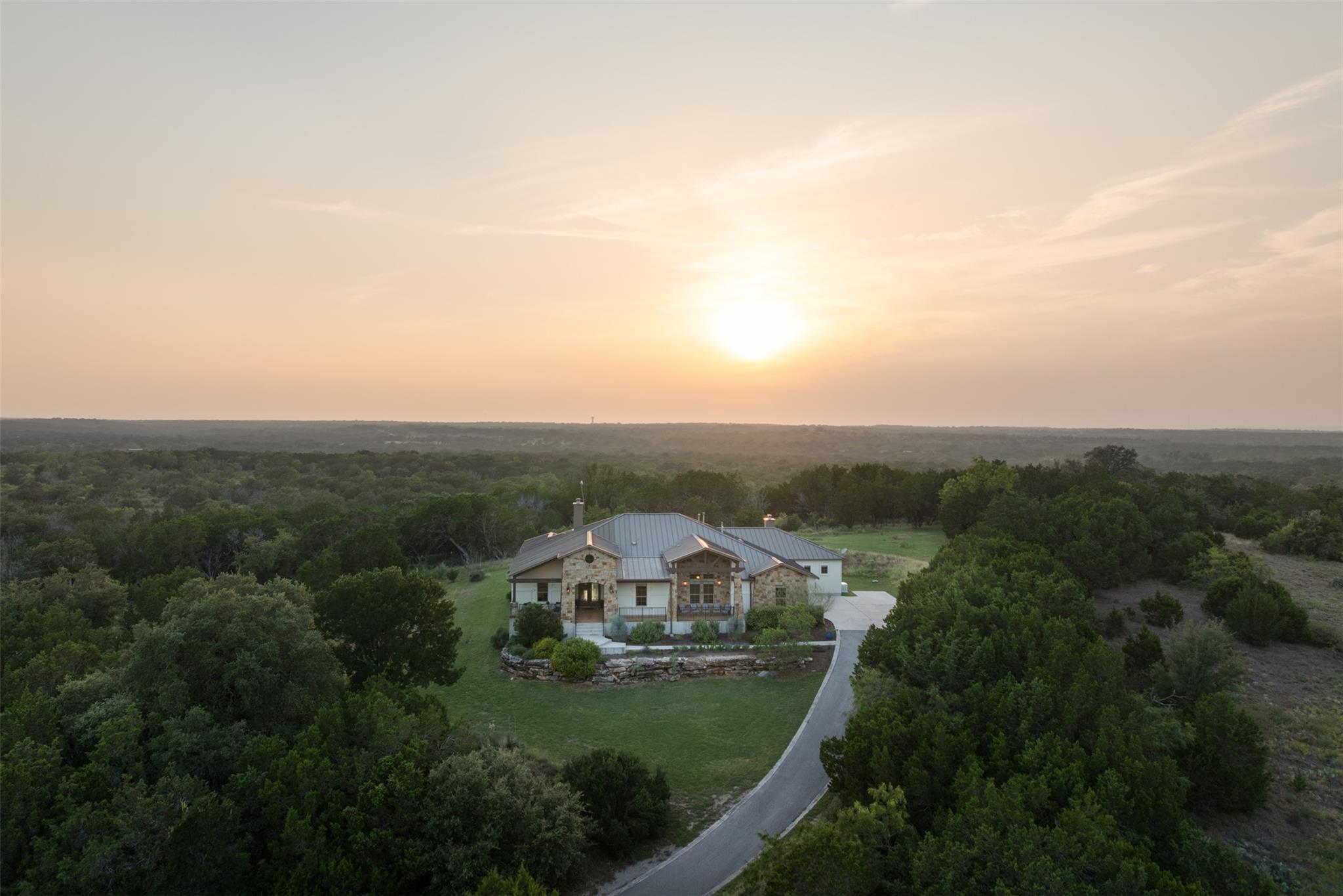 119 Creekside, Spicewood, TX 78669 — photo 1