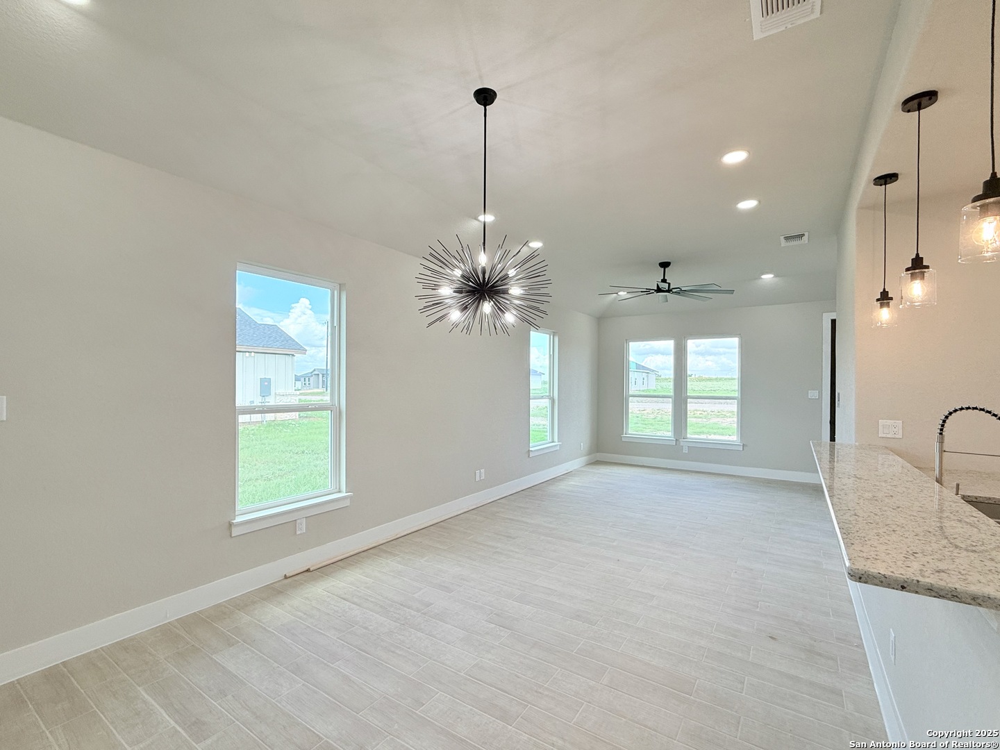 129 Camino Verde Ct, ,  78121 — photo 1