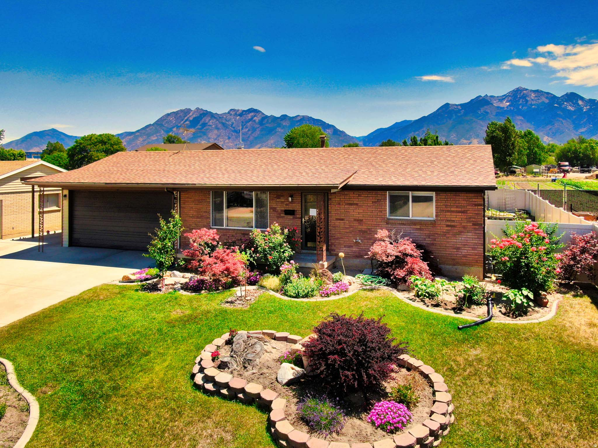 8097 S 535 E, Sandy, UT 84070 — photo 1