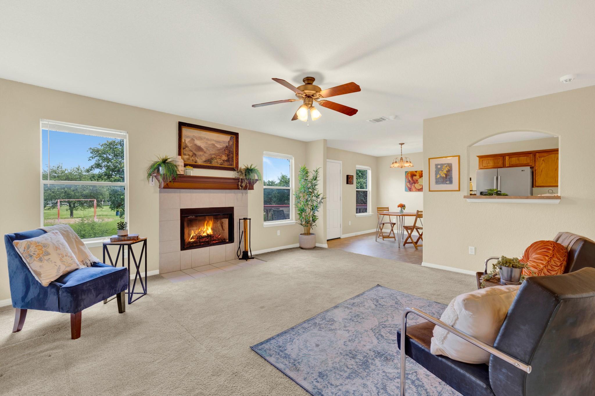2047 Lisa Ln, San Marcos, TX 78666 — photo 1