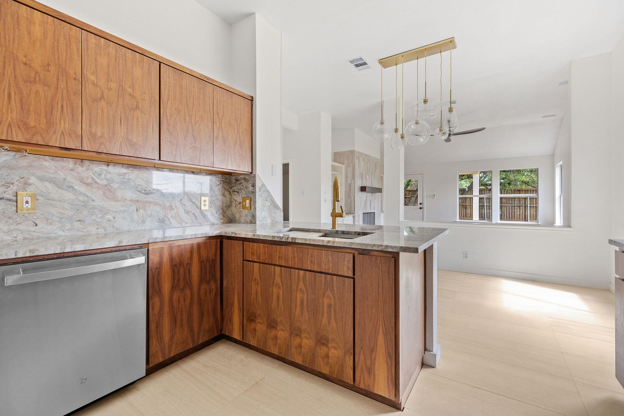 1000 Woodview, Georgetown, TX 78628 — photo 1