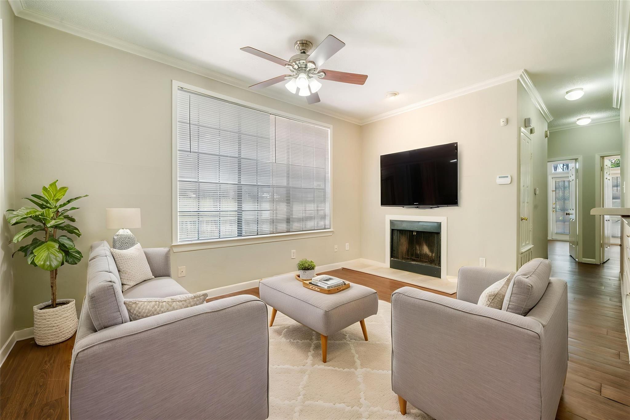 2300 Leon, Austin, TX 78705 — photo 1