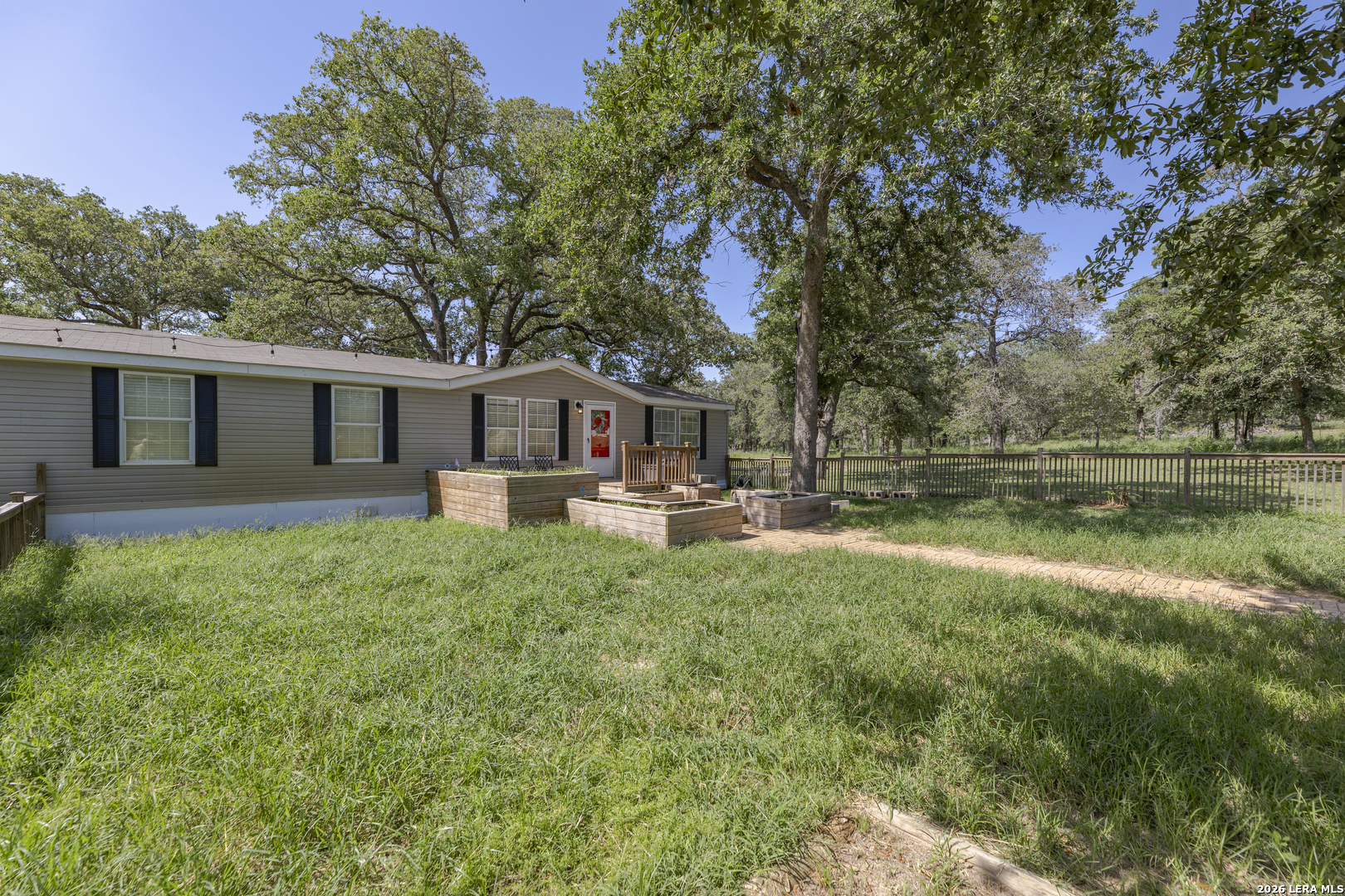 111 LONGHORN RD, Stockdale, TX 78160 — photo 1