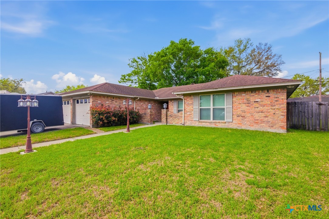 205 Westchester Drive, Victoria, TX 77904 — photo 1