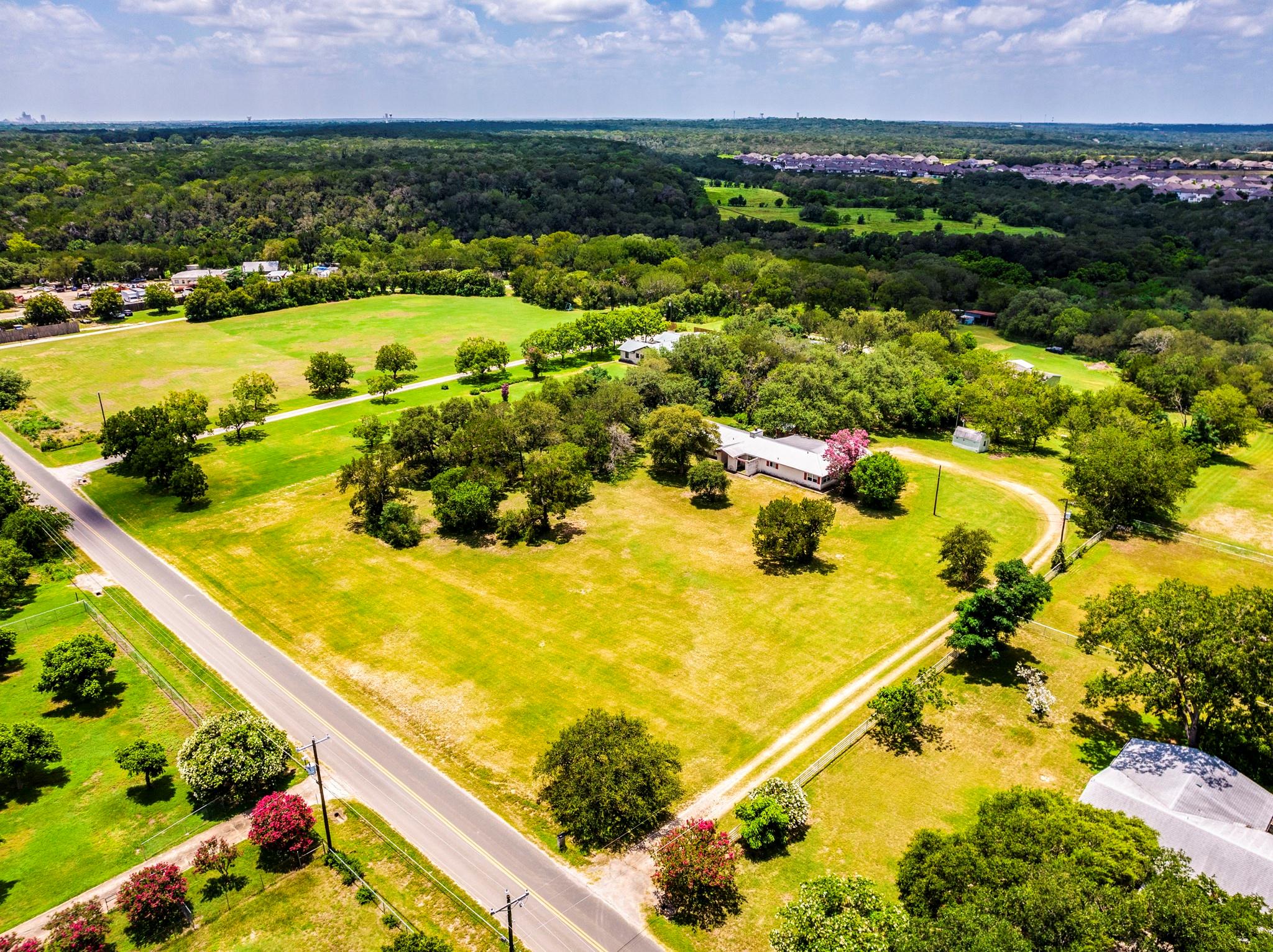 12900 Lowden, Manchaca, TX 78652 — photo 1