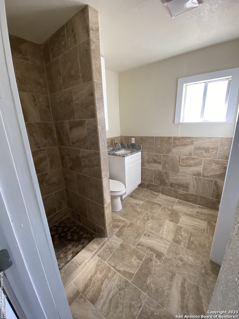 826 SCHLEY AVE, ,  78210 — photo 1