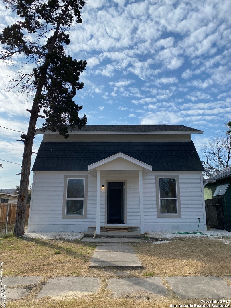 826 SCHLEY AVE, San Antonio, TX 78210 — photo 1