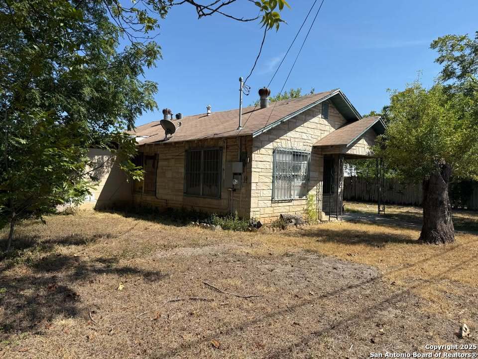 6618 Tupper, ,  78221 — photo 1