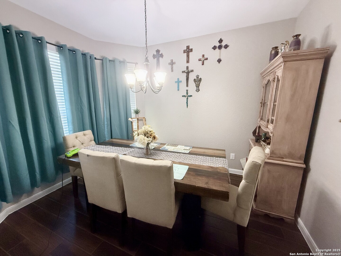 888 Maple Dr., ,  78130 — photo 1