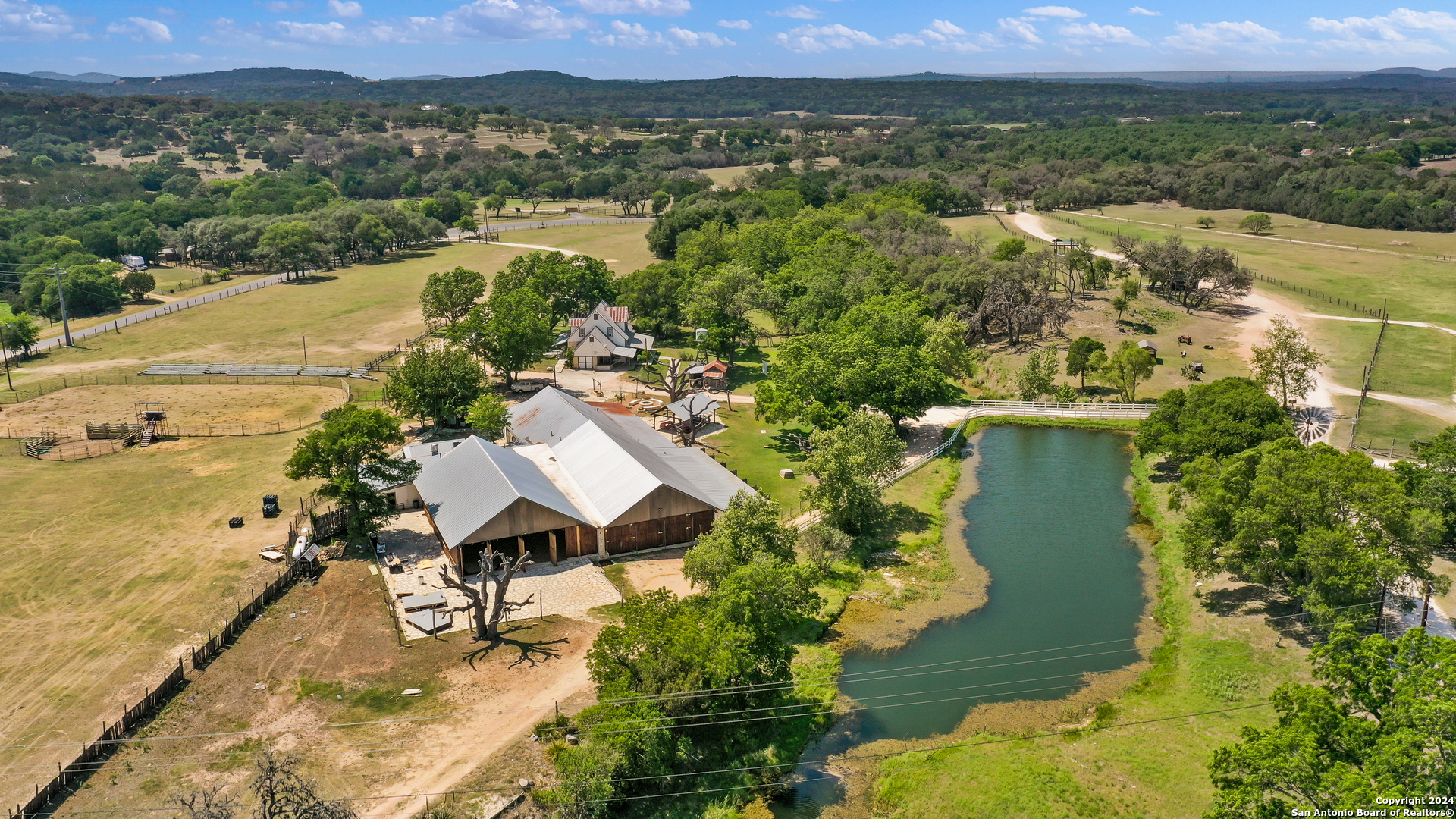 109 waring welfare, Boerne, TX 78006 — photo 1