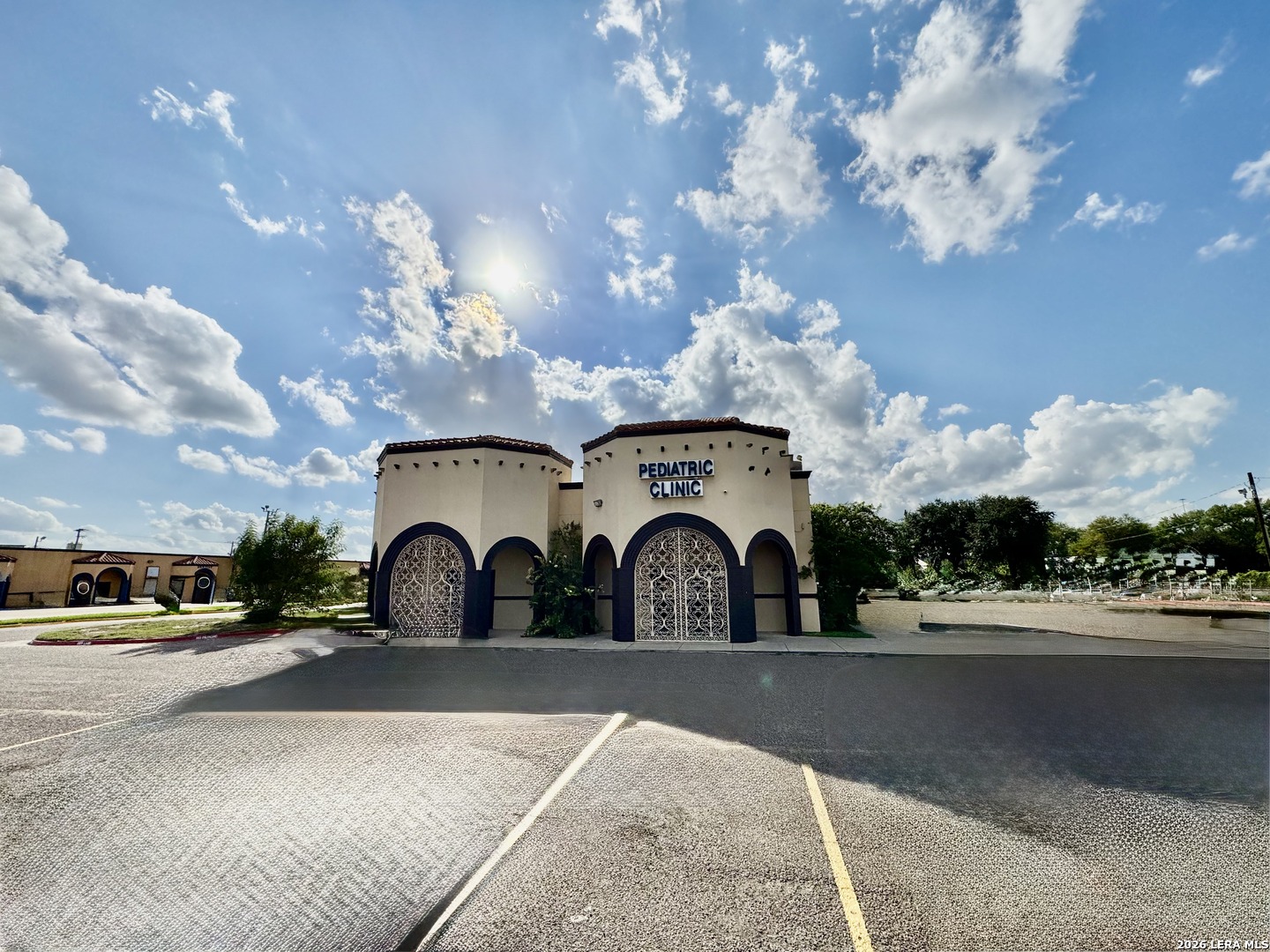 807 S CAGE BLVD