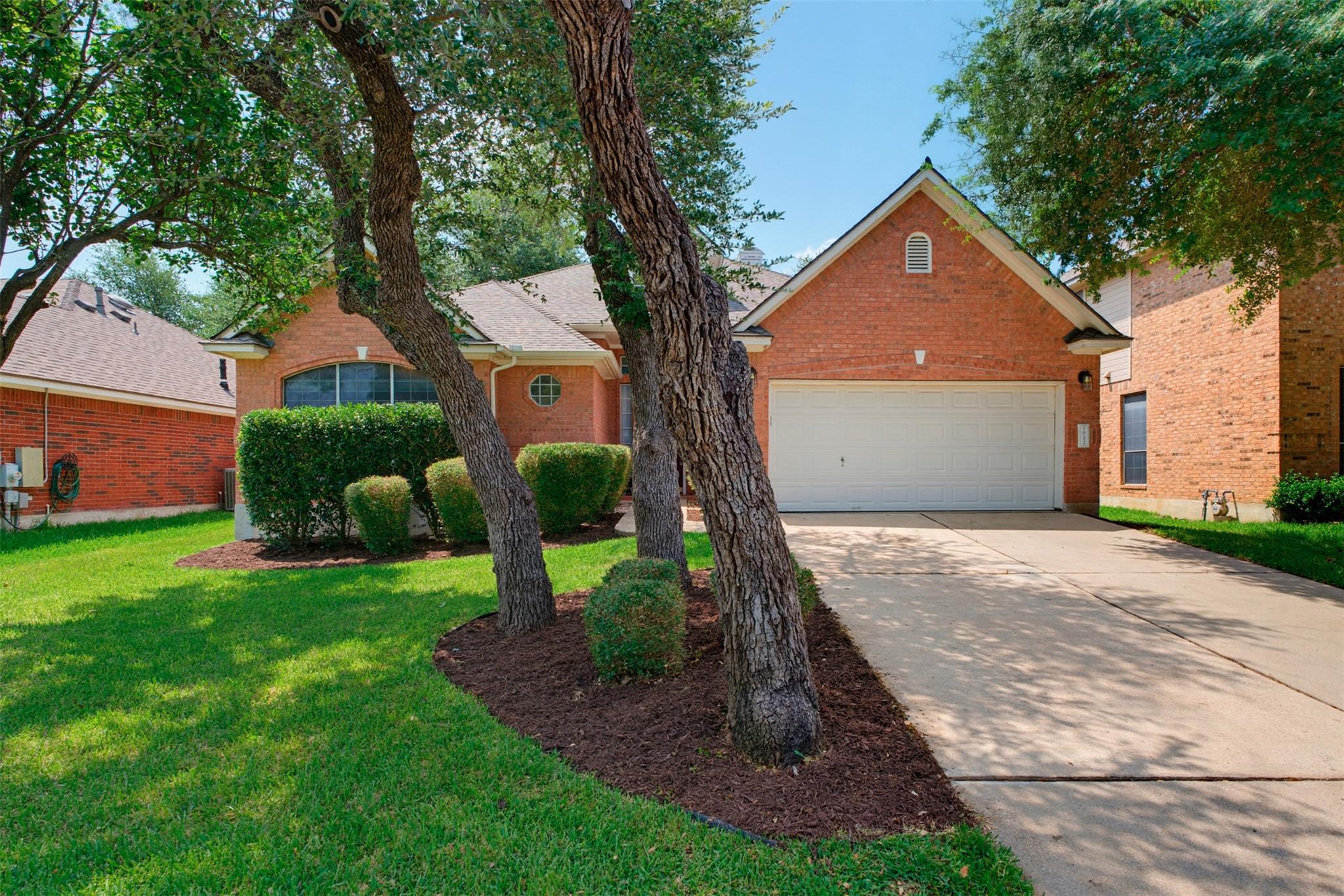 922 SHANNON MEADOW, Cedar Park, TX 78613 — photo 1