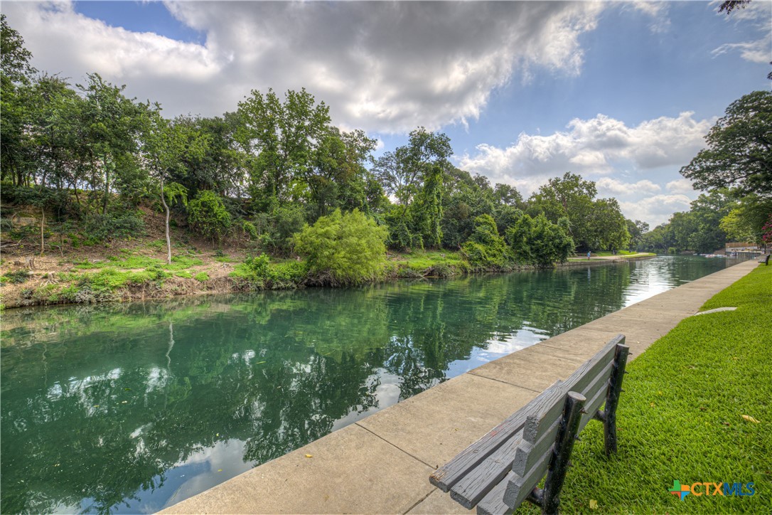 500 N Market Avenue 105, New Braunfels, TX 78130 — photo 1