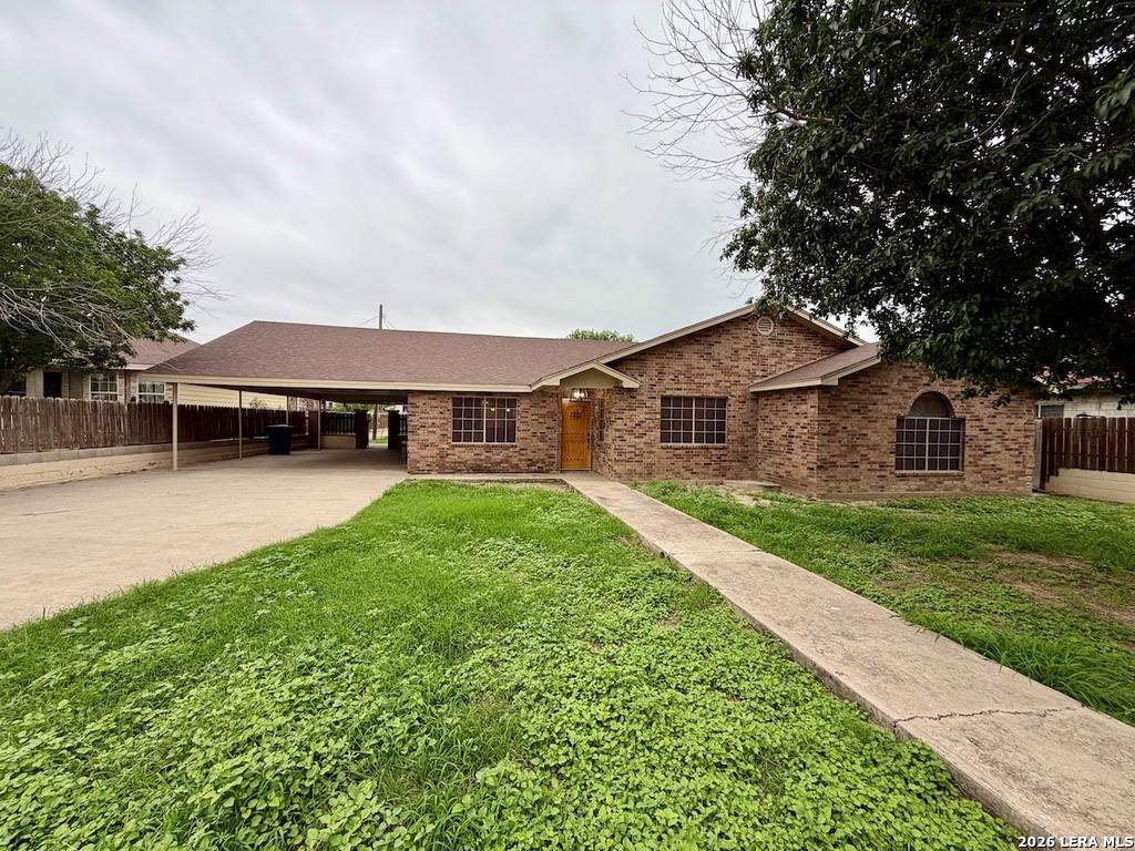 415 Chuck Wagon, Eagle Pass, TX 78852 — photo 1