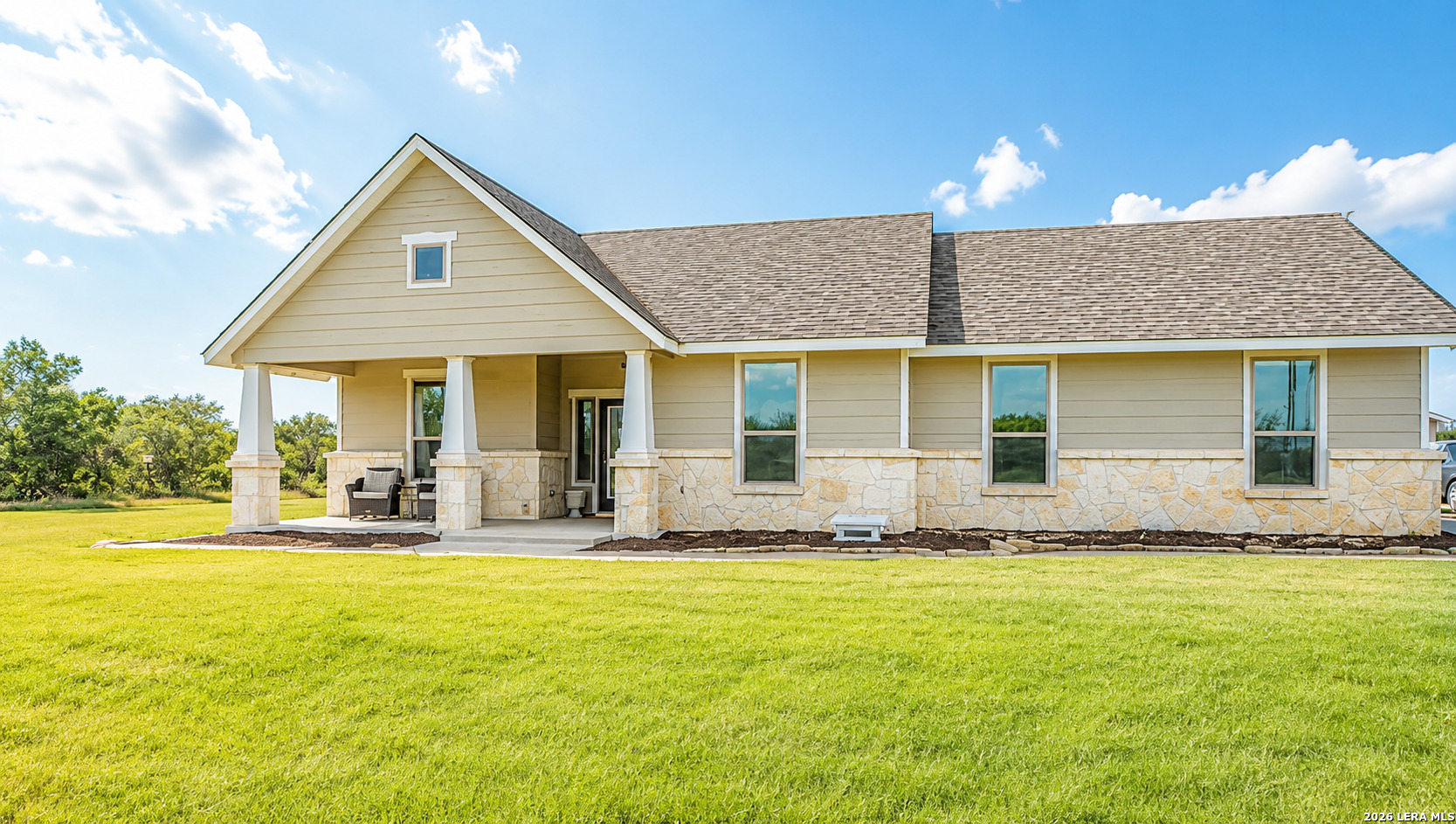 3137 County Road 5710, Devine, TX 78016 — photo 1