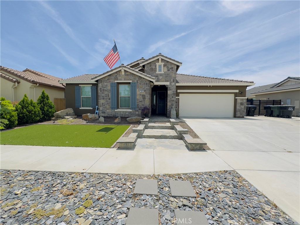 1849 W Porter, Visalia, CA 93291 — photo 1