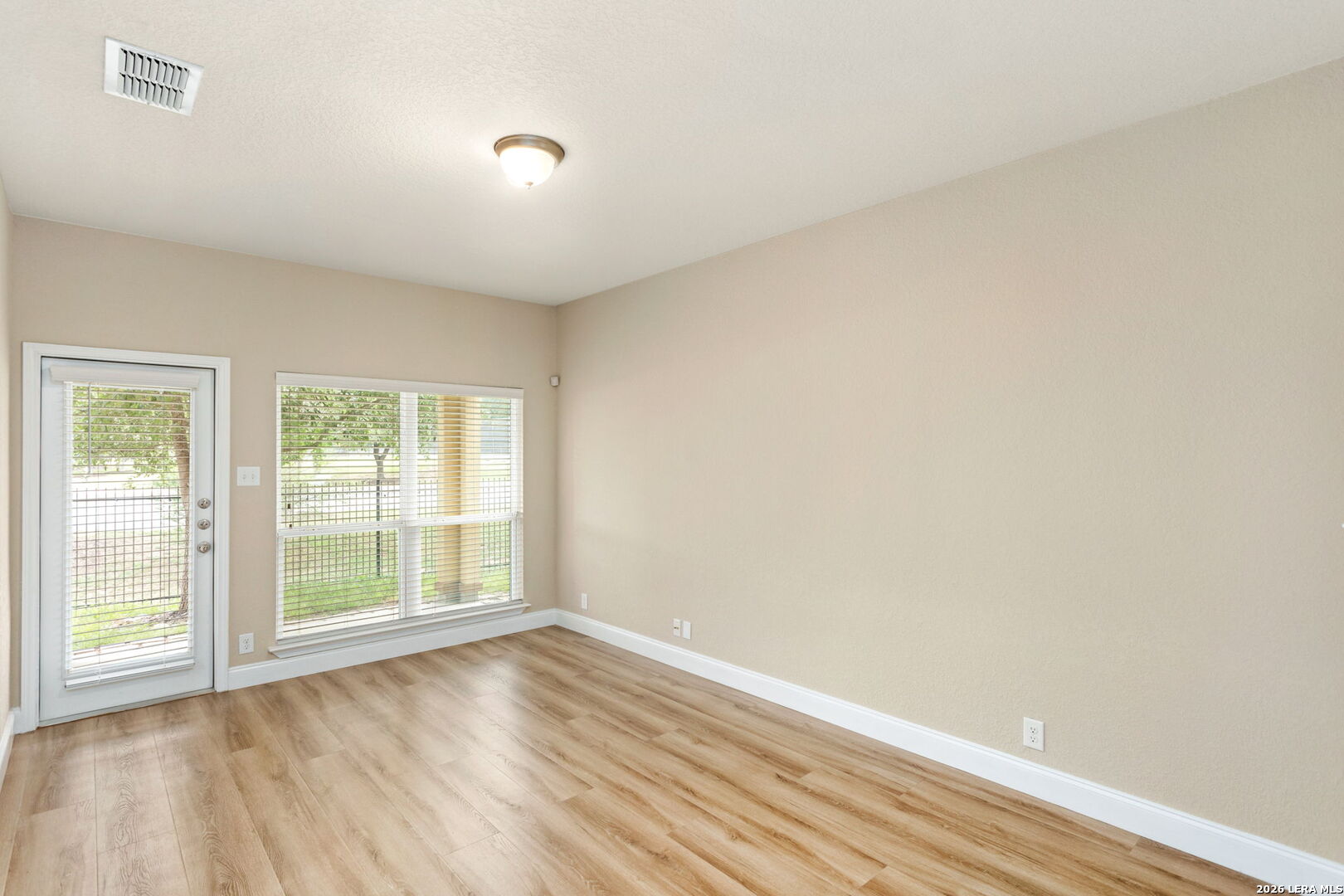 23819 STATELY OAKS, ,  78260 — photo 1