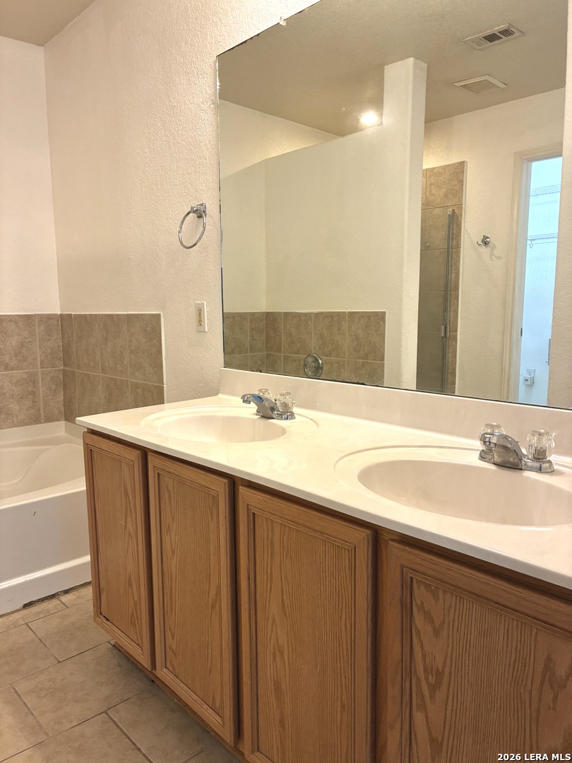 2603 White Wing Way, ,  78130 — photo 1