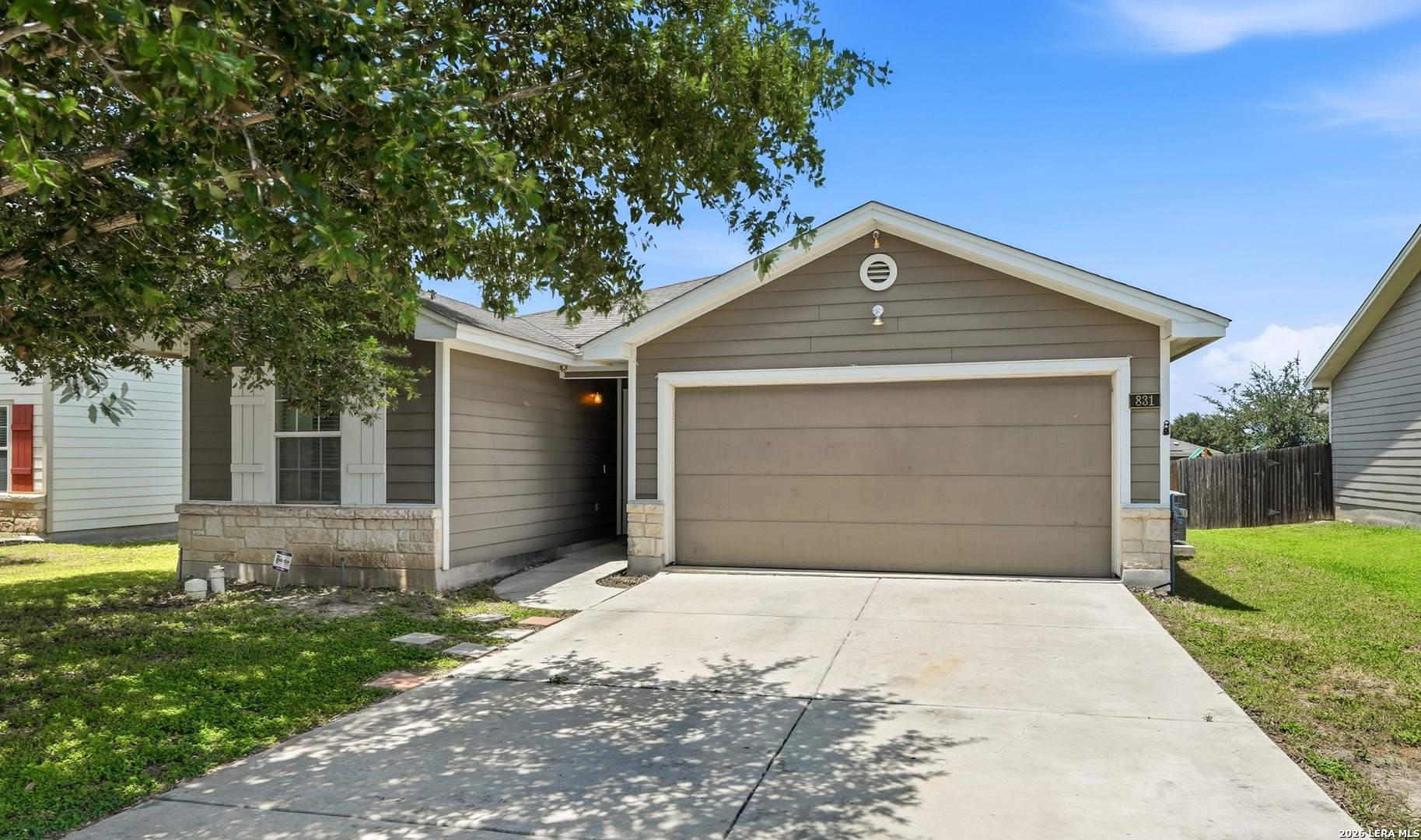 831 Six Iron, San Antonio, TX 78221 — photo 1