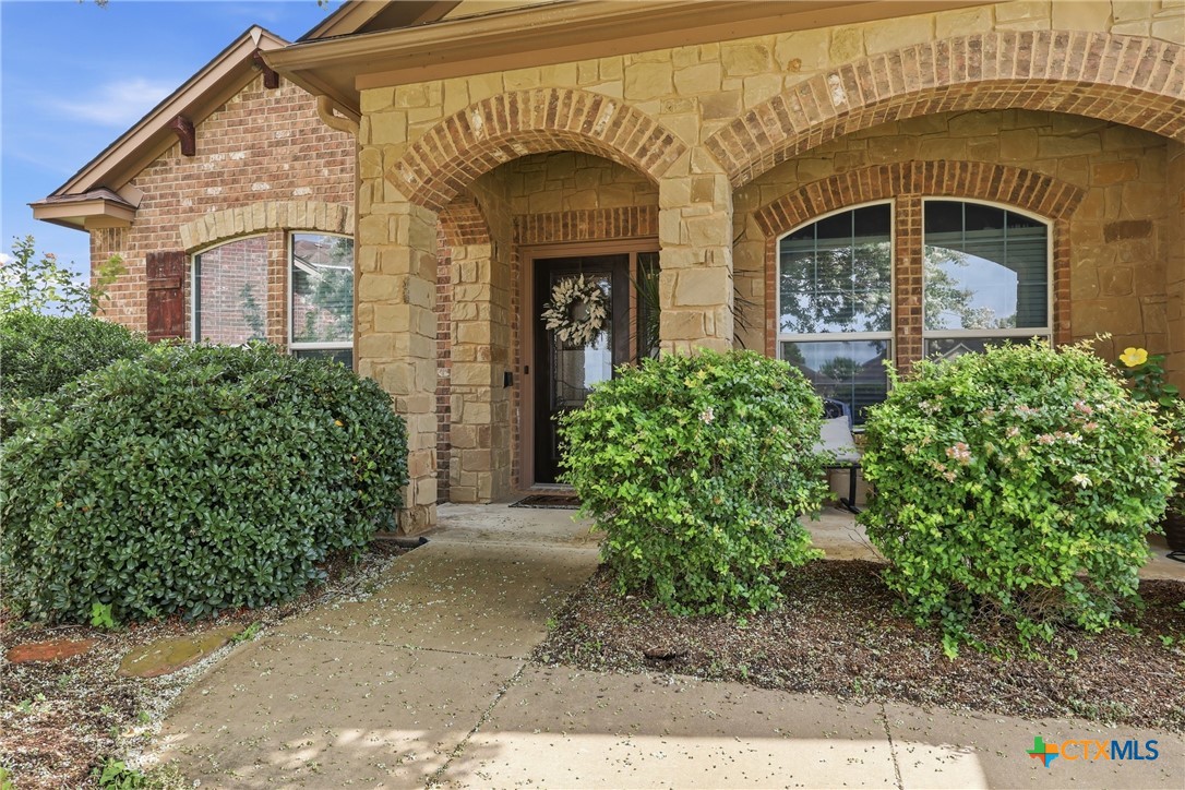 106 Sky Court, Victoria, TX 77904 — photo 1