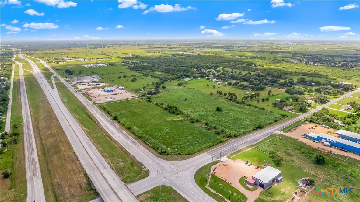 000 FM 1685, Victoria, TX 77905 — photo 1
