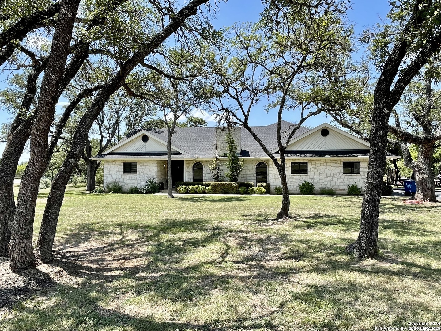 5 CHAPARRAL HL, Boerne, TX 78006 — photo 1