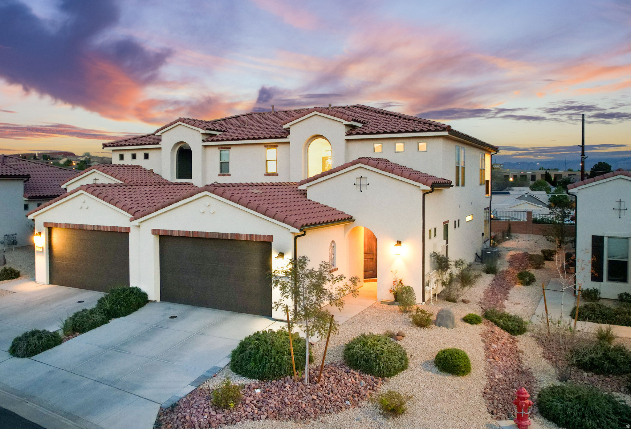 812 N VIA MODELO CIR, Washington, UT 84780 — photo 1