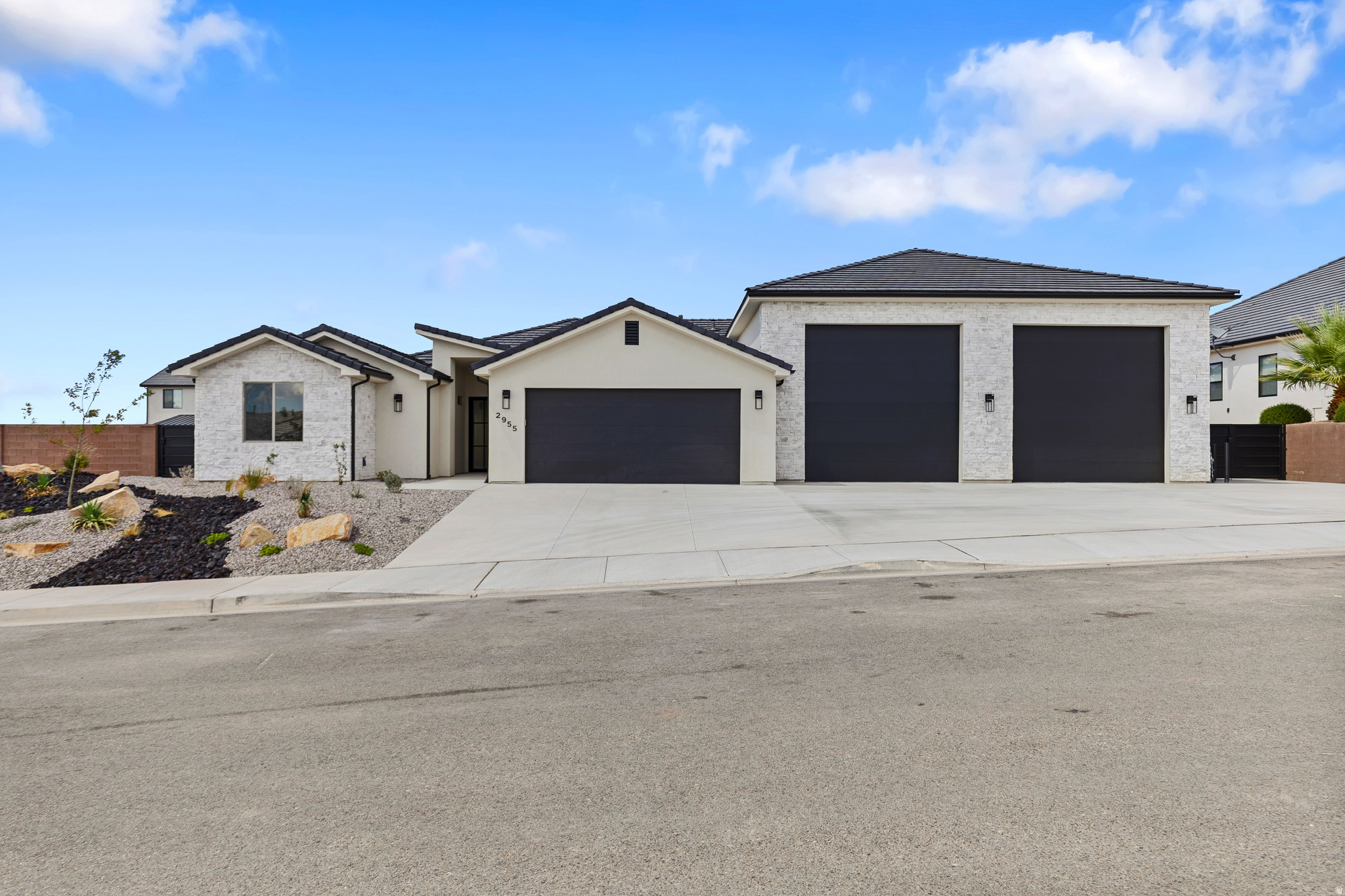 2955 E RIMRUNNER DR, St. George, UT 84790 — photo 1