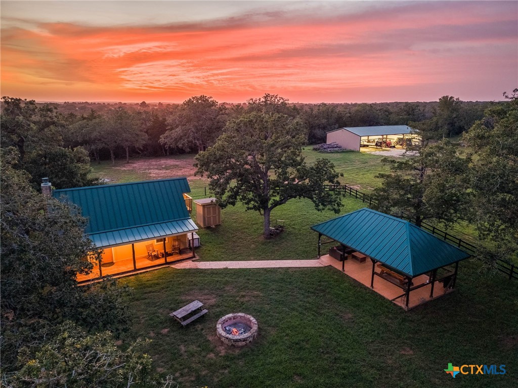 10488 Hwy 304, Harwood, TX 78629 — photo 1