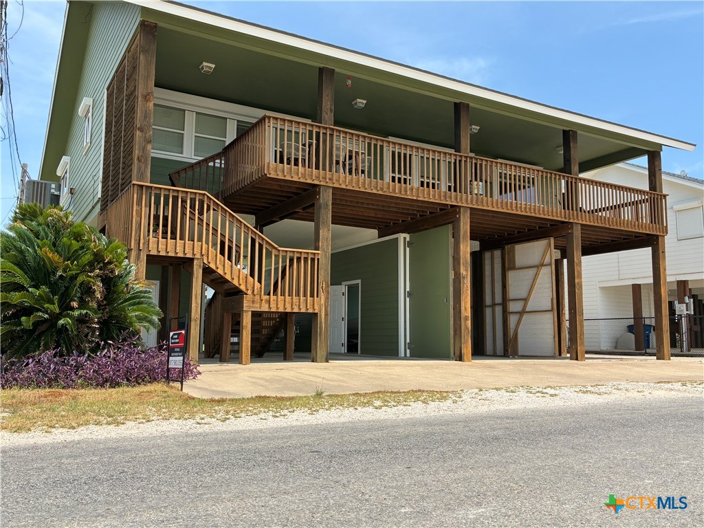 103 W Commerce Street, Port O'Connor, TX 77982 — photo 1