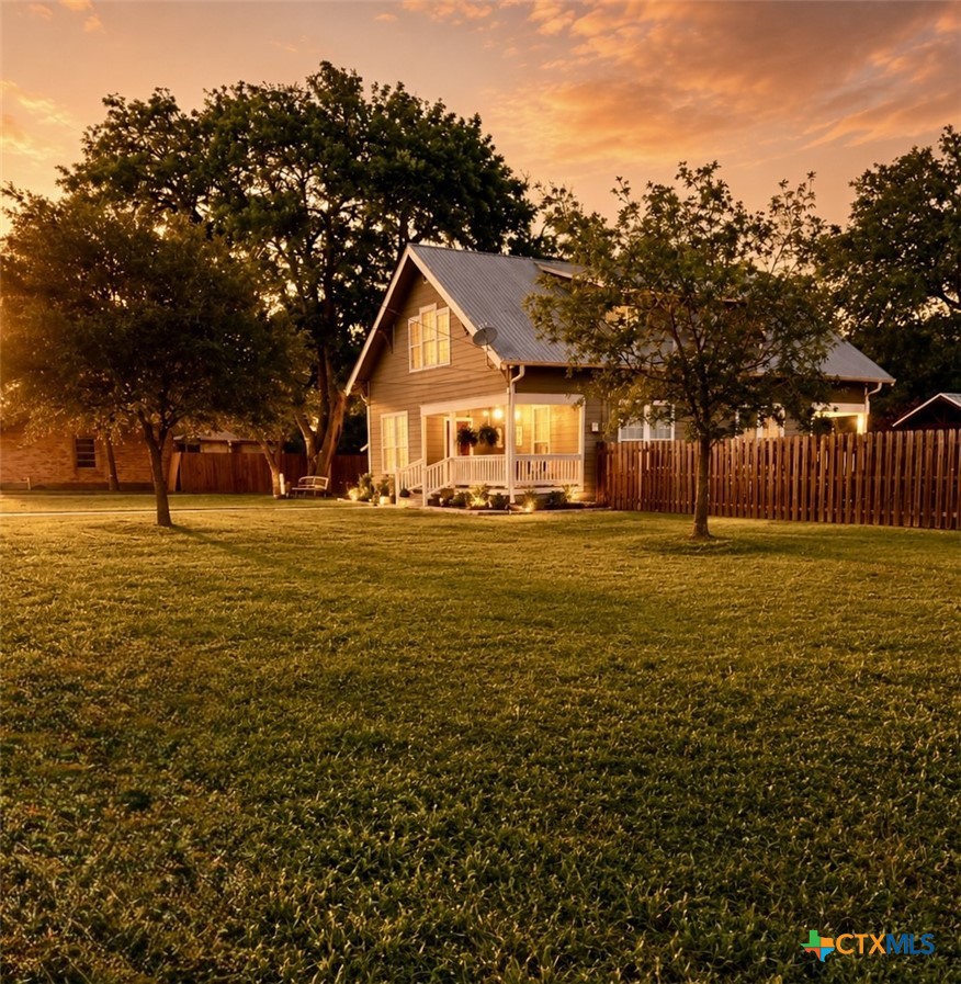 602 N Ridge Street, Hallettsville, TX 77964 — photo 1