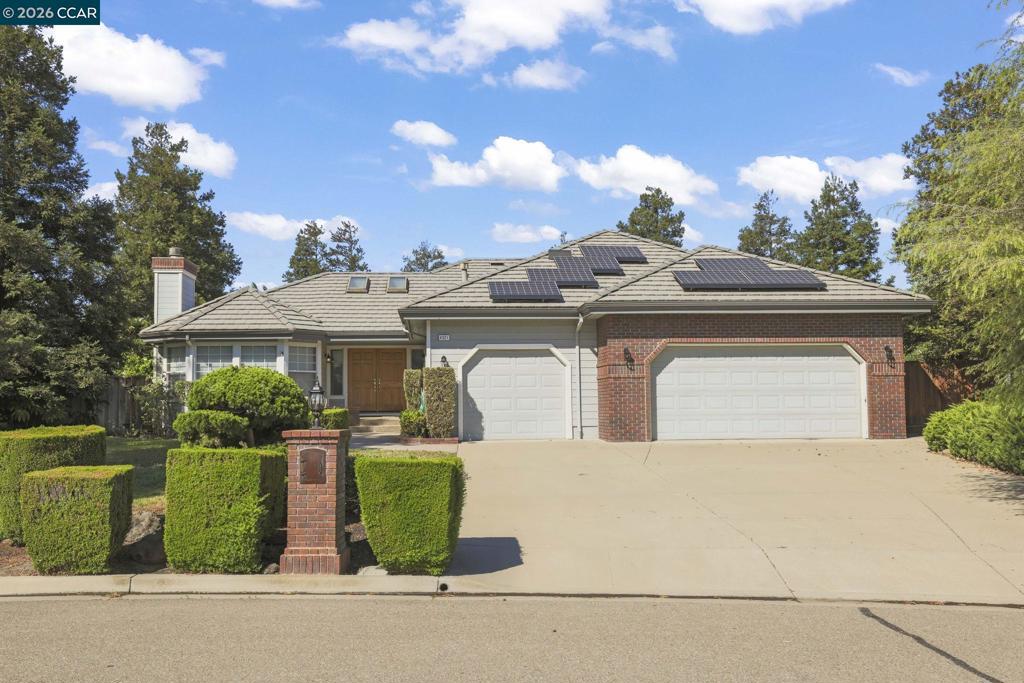 4321 Gold Run Dr, Oakley, CA 94561 — photo 1