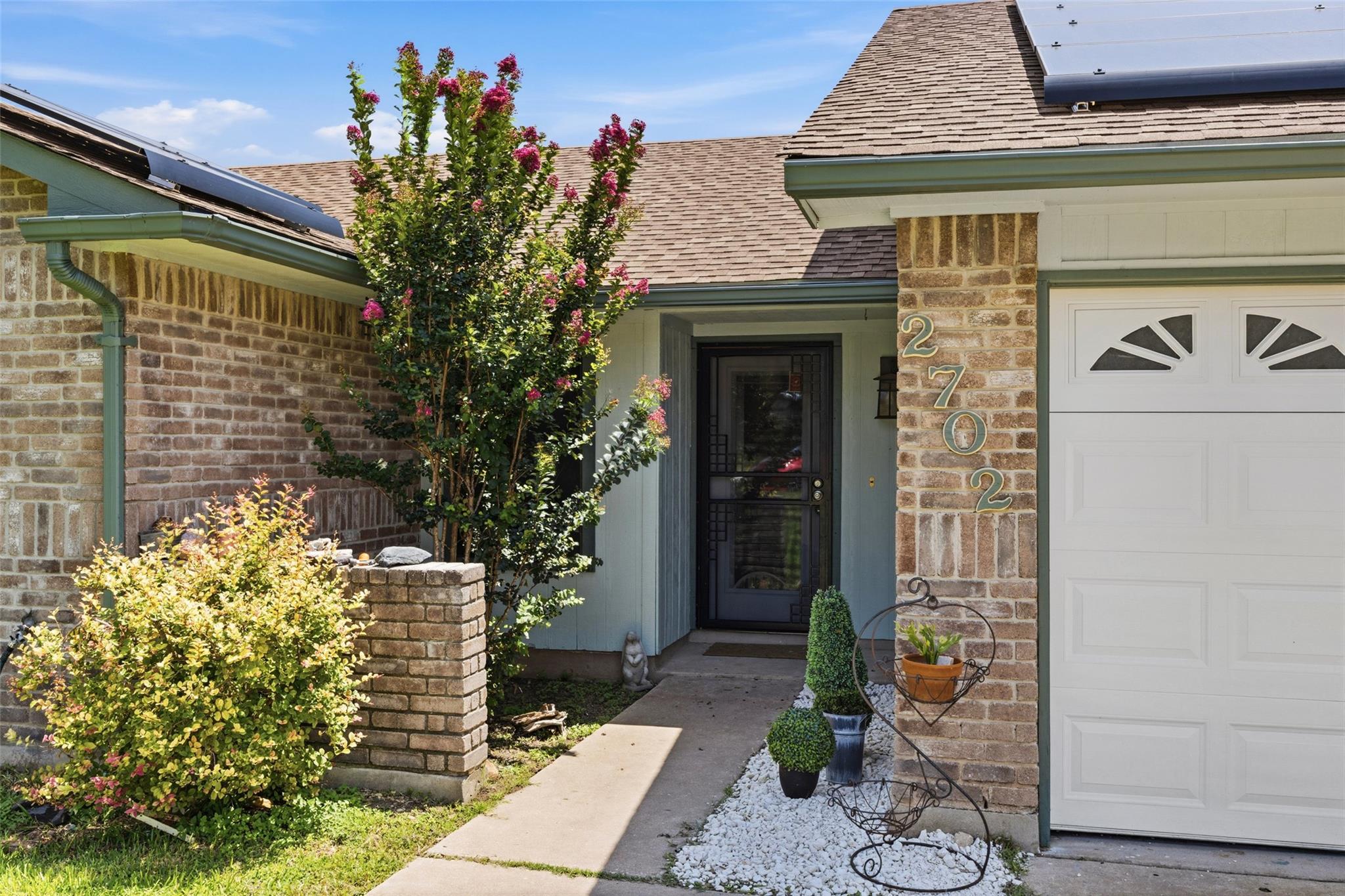 2702 Julie, Taylor, TX 76574 — photo 1