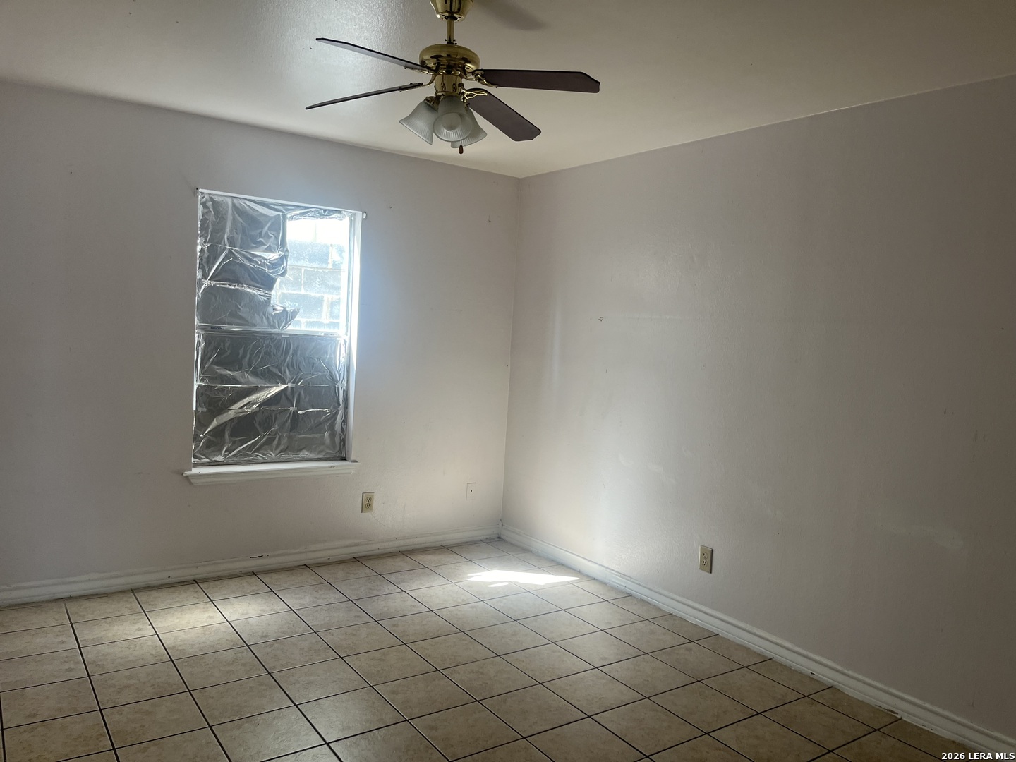 1619 Convent Ave, ,  78040 — photo 1